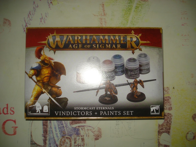 Warhammer paint set with figures
